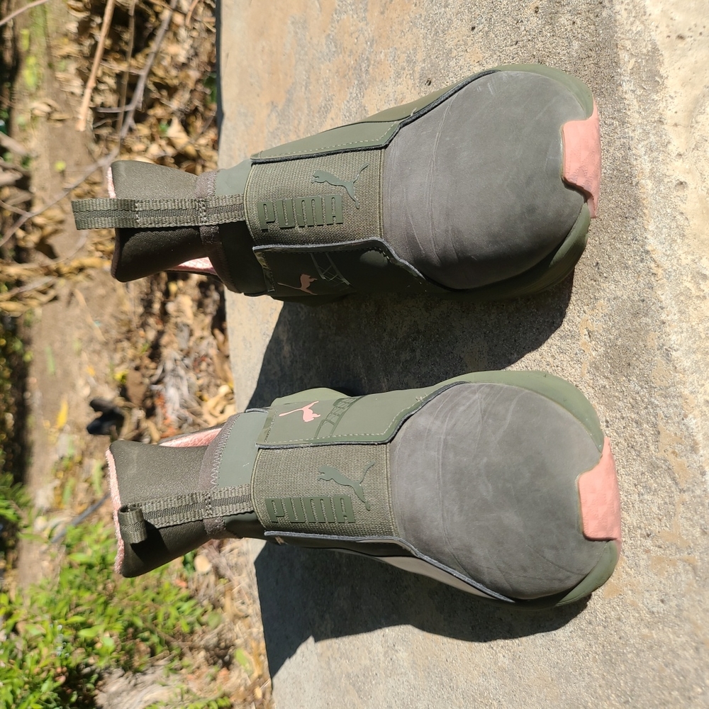 Puma Fierce in Olive/Pink 6.5